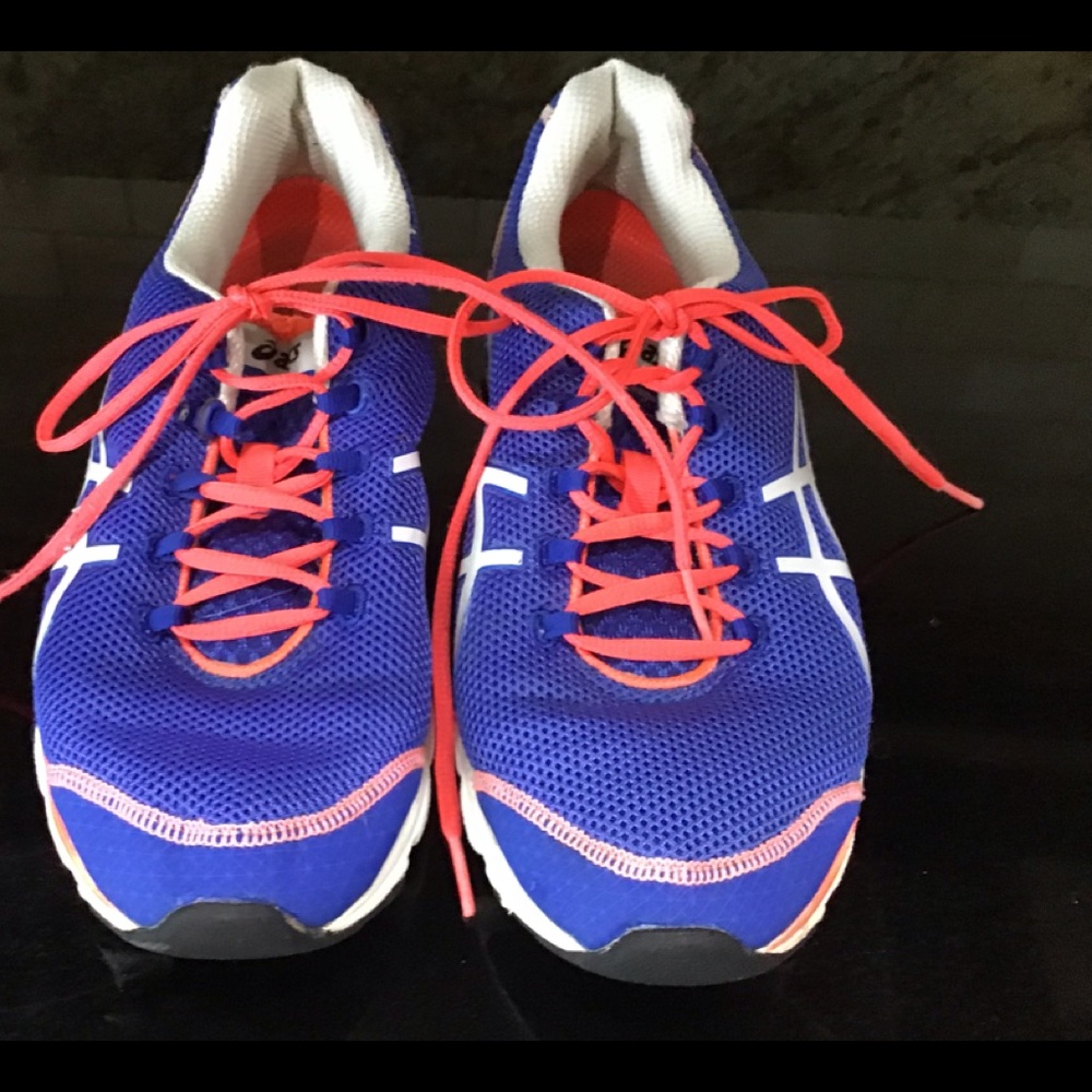 ASICS Sneakers